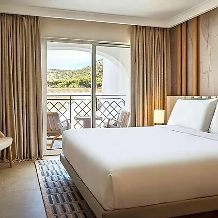 W Sardinia - Poltu Quatu Hotel Baja Sardinia