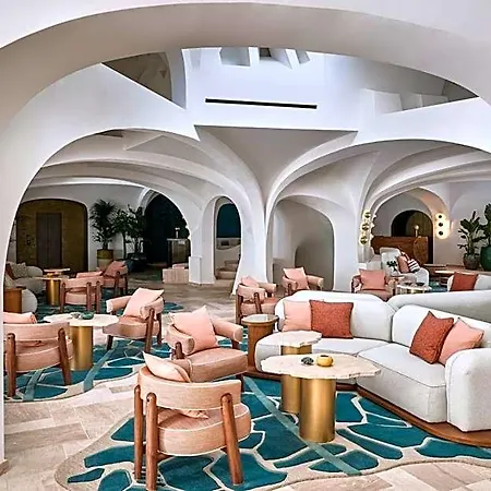 W Sardinia - Poltu Quatu Hotel Baja Sardinia