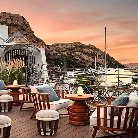 Hotel W Sardinia - Poltu Quatu Baia Sardinia