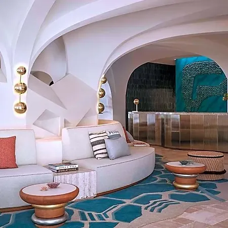 W Sardinia - Poltu Quatu Hotel Baia Sardinia