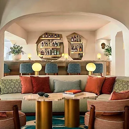 W Sardinia - Poltu Quatu Hotel Baia Sardinia