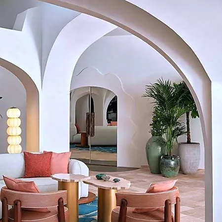 Hotel W Sardinia - Poltu Quatu 5*