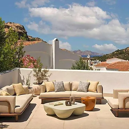 W Sardinia - Poltu Quatu Hotel